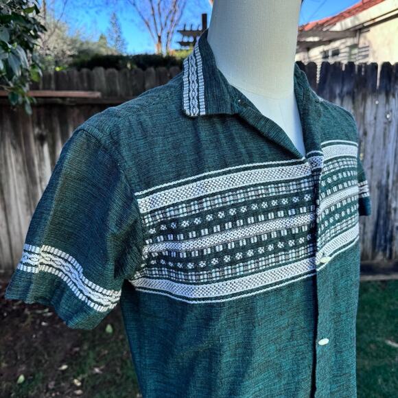 Vintage Green and White Striped Pockets Woven Button up Men's See Measurements - Picture 2 of 9